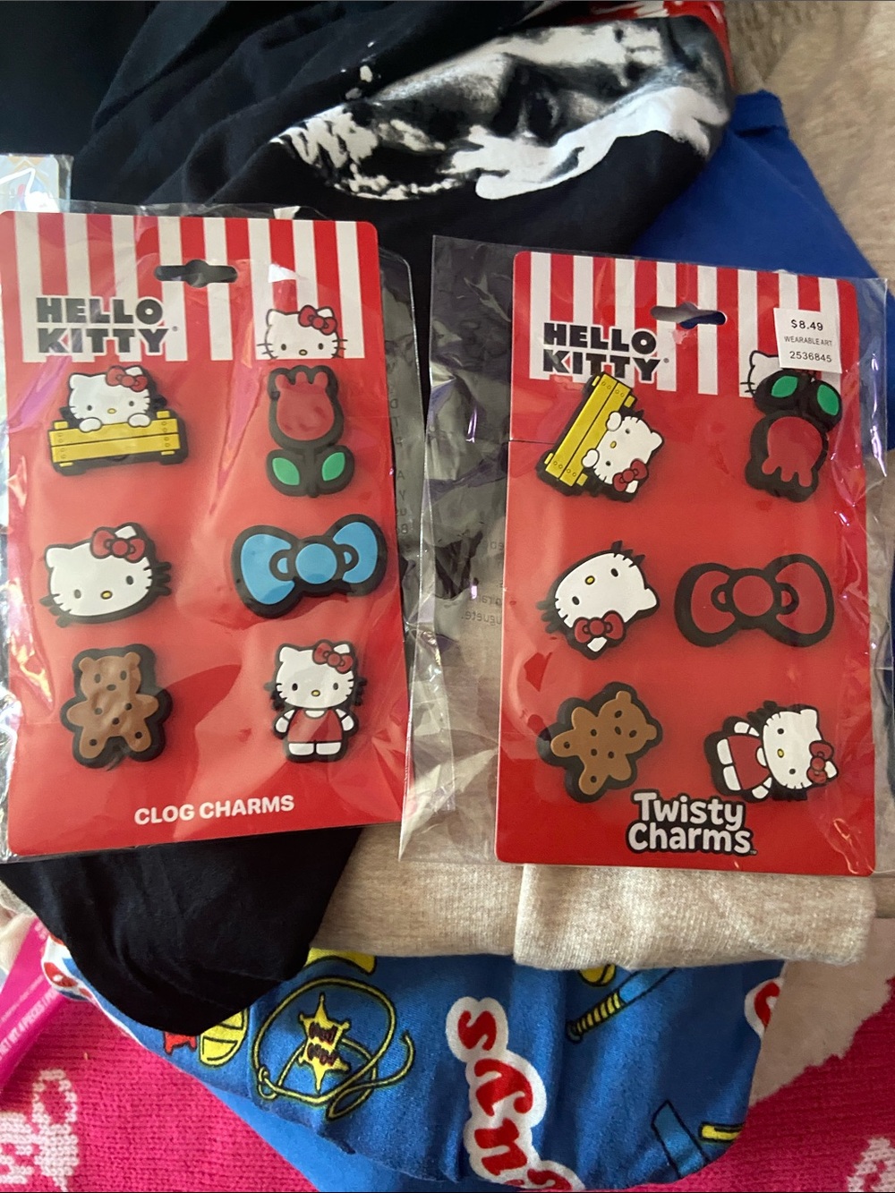 Hello Kitty Red, White & Black Clog & Twisty Charms Set